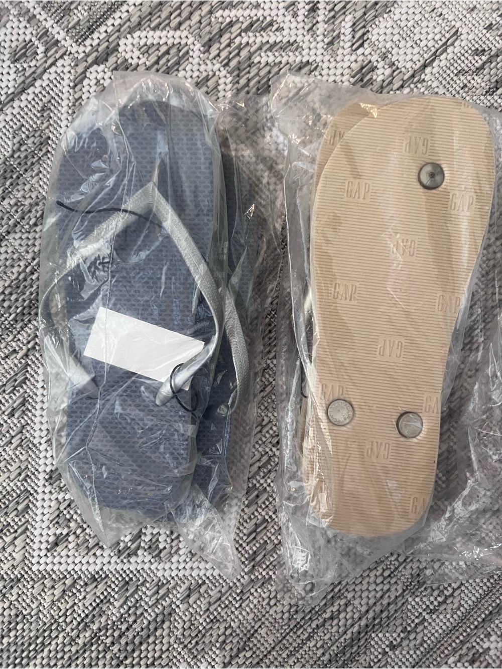 GAP Metallic Flip Flop Sandals - silver & gold